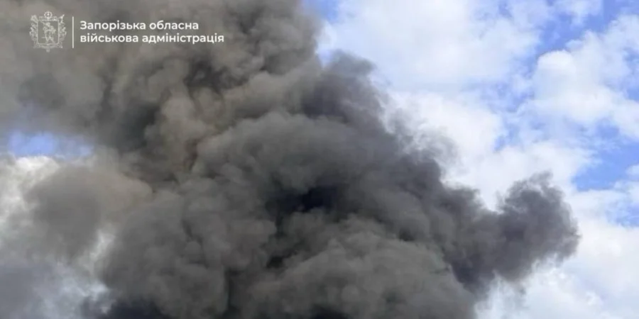 Повторний удар по Запоріжжю: атаковано промисловий об'єкт, поранені люди