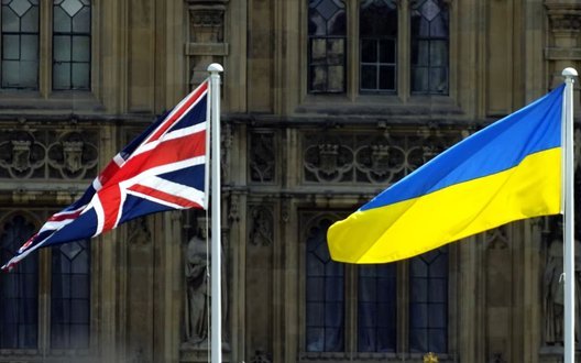Reform UK зняла прапор України з будівлі ради графства Ессекс після виборів у Британії