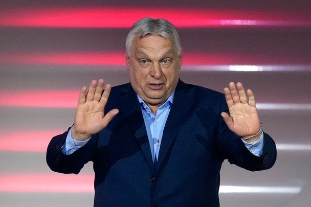 Угорщина: партія «Тиса» подала законопроєкт про обмеження прем'єрства вісьмома роками