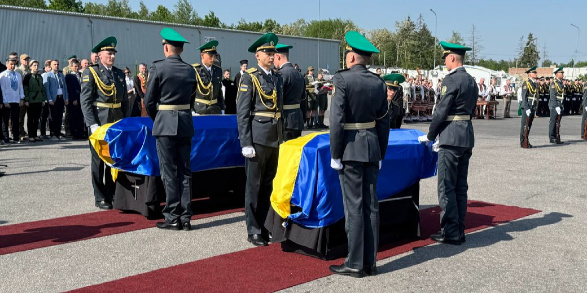 Прах лідера ОУН Андрія Мельника та його дружини повернули в Україну