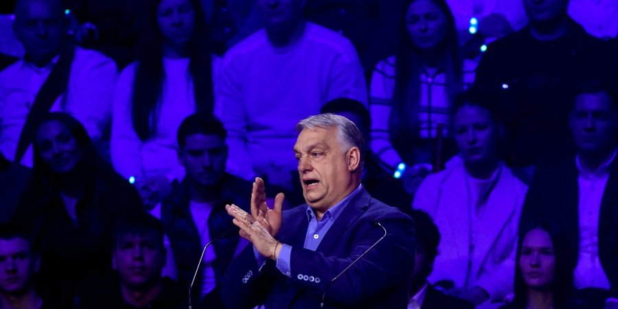 Орбан заявив, що Угорщина зацікавлена в сильній Україні як буфері між нею та Росією