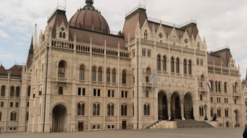 Парламент Угорщини ухвалив резолюцію проти вступу України до ЄС