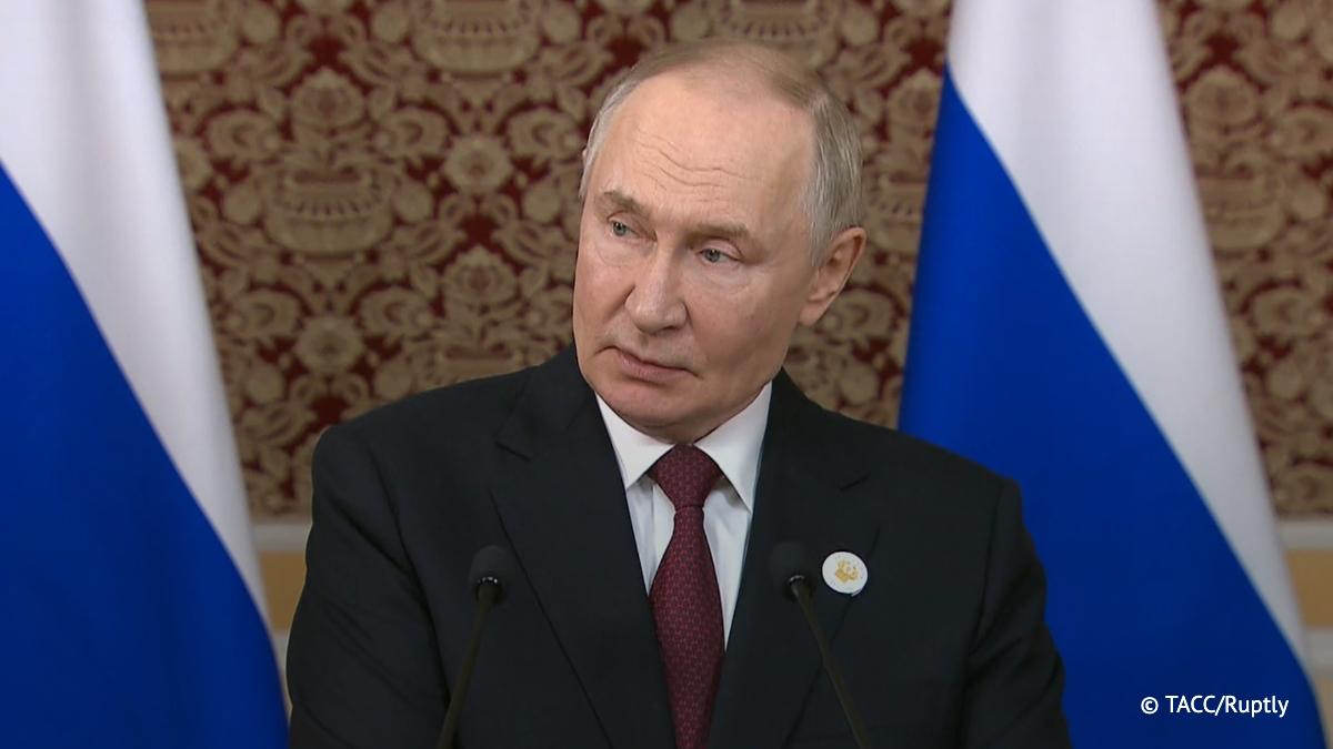 Путін підписав закон, який дозволяє вводити армію за кордоном для «захисту росіян»