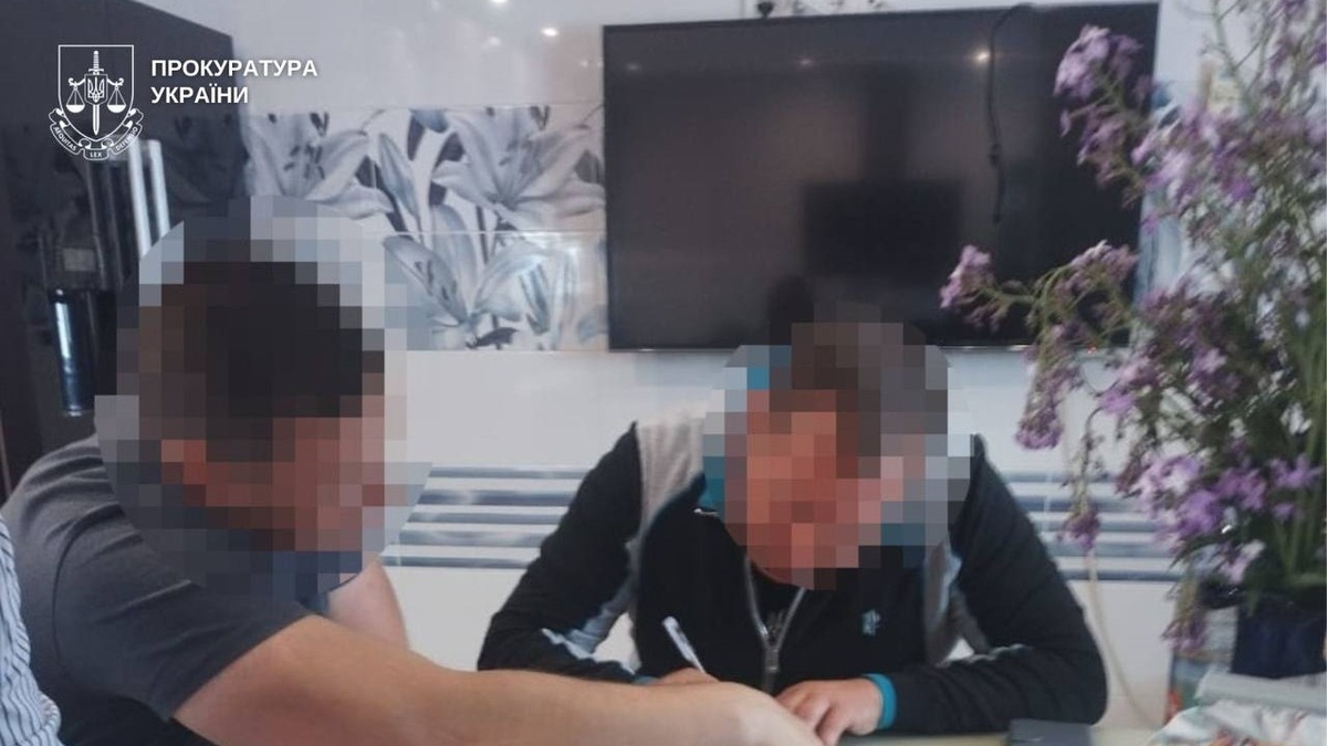 Замах на мера П'ятихаток: фермер вдарив ножем у серце, підозрюваний затриманий