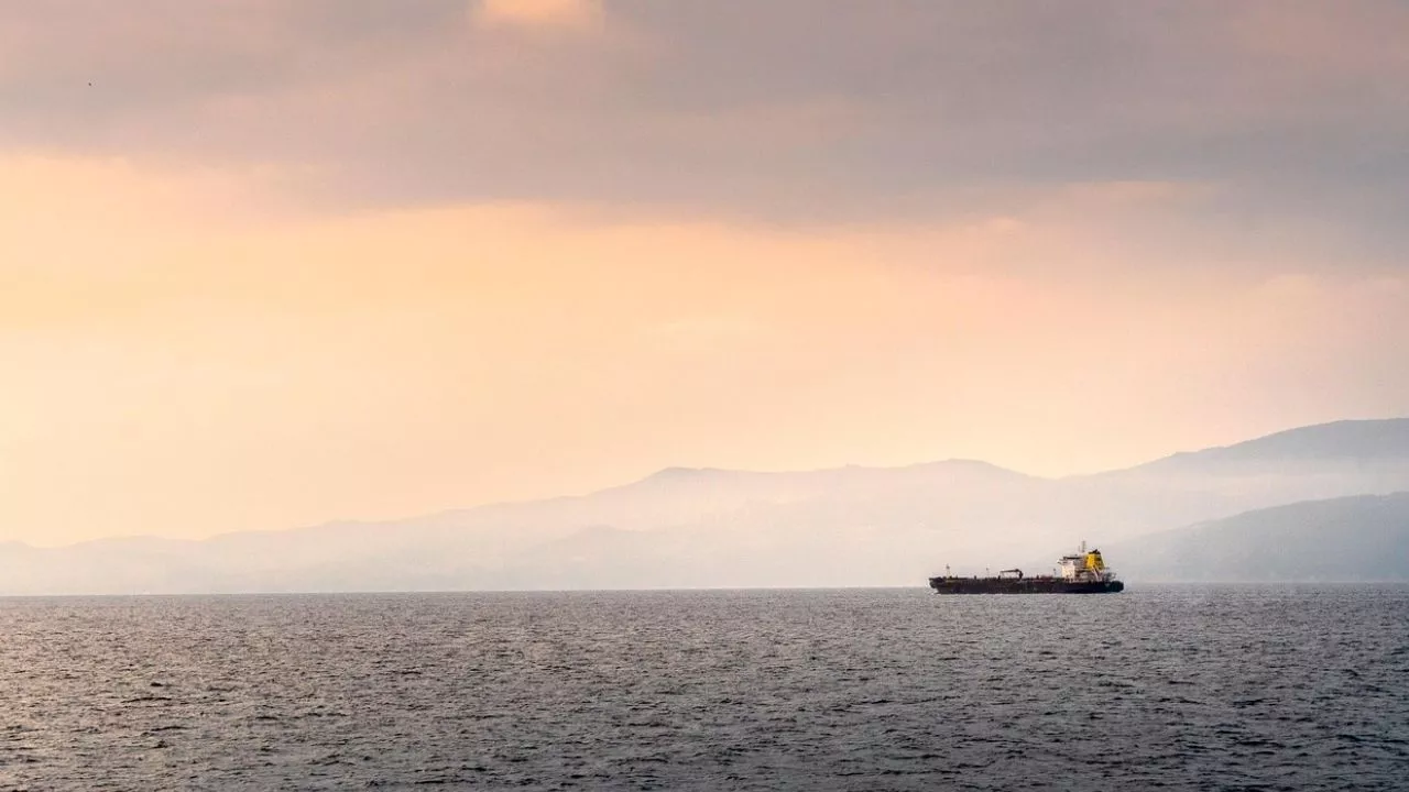 Морські дрони атакували три танкери тіньового флоту РФ поблизу Туреччини