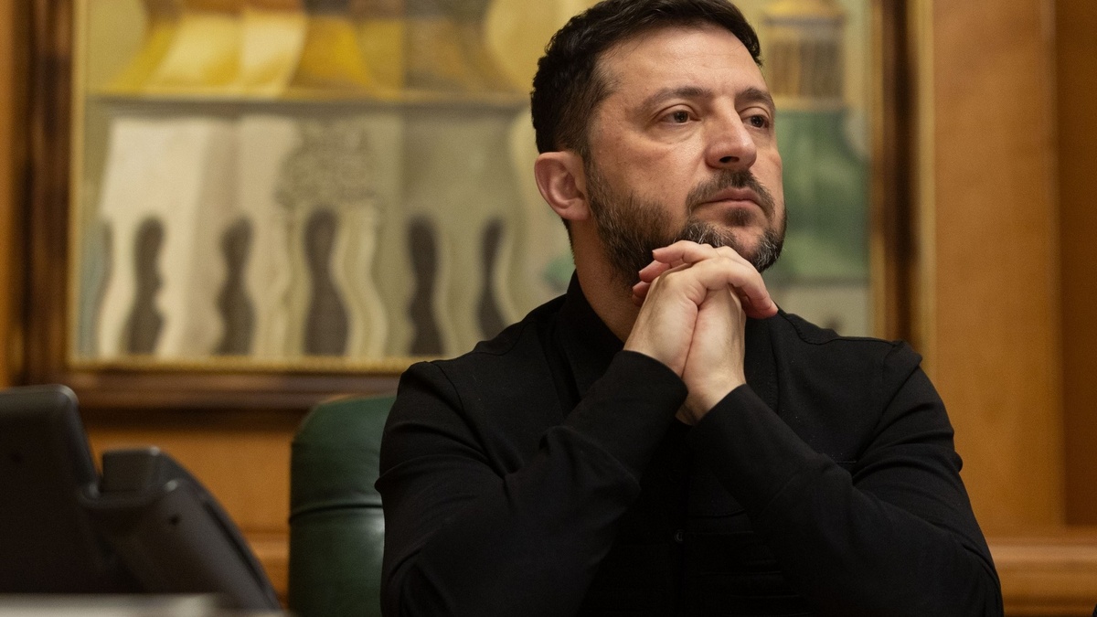 Зеленський: за тиждень Росія атакувала Україну 2300 дронами, 1560 КАБами та 108 ракетами