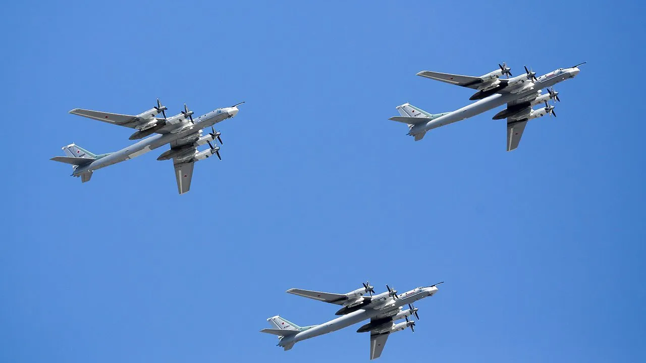 Росія підняла Ту-95мс над Енгельсом: зафіксовані ймовірні пуски ракет Х-101