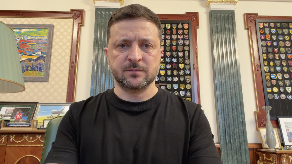 Зеленський: 22 загиблих по Україні від нічної атаки РФ, попередив про новий удар цієї ночі