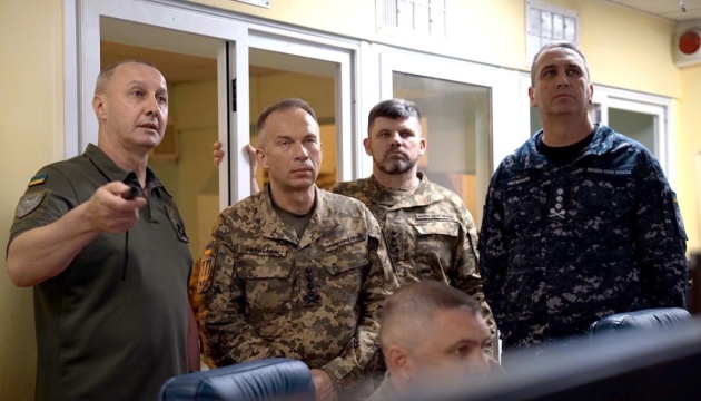 Сирський перевірив ППО на півдні: Україна відчуває нестачу сучасних систем та ракет
