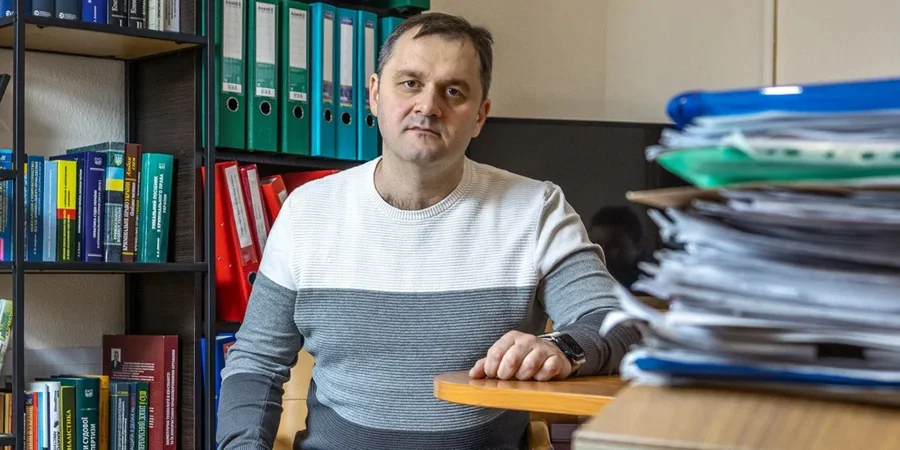 Суд закрив справу детектива НАБУ Гусарова, якого звинувачували у держзраді