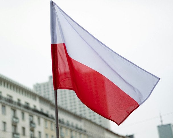 Туск публічно закликав Зеленського і Навроцького до прямого діалогу