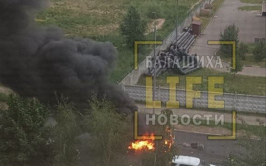 Вибух авто у Балашисі: загинув чоловік у військовій формі