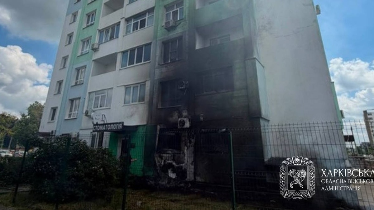 Харків під масованою атакою дронів вранці 10 червня: влучання у багатоповерхівку, є постраждалі