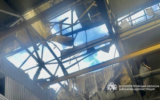 Росія атакувала Дніпро: семеро поранених, пошкоджено підприємство легкої промисловості