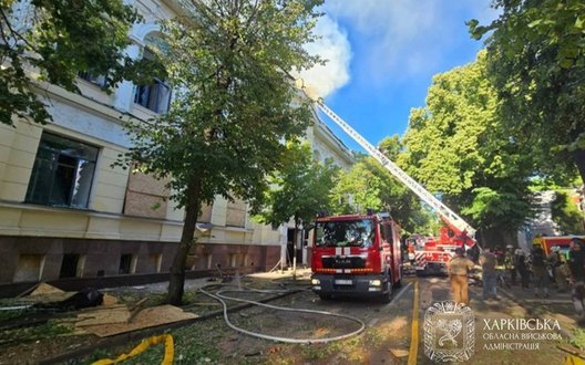 Росіяни вдарили дроном по Харківському художньому музею: пожежа та 5 постраждалих