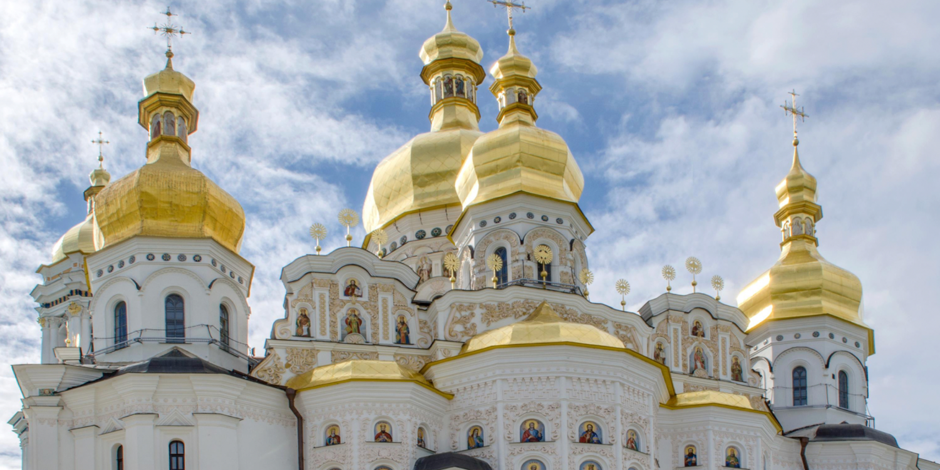 Масована атака на Київ: горить Успенський собор Лаври, 140 тисяч без світла