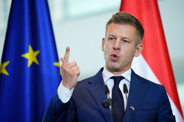 Угорщина заблокувала відкриття переговорних кластерів ЄС для України та Молдови