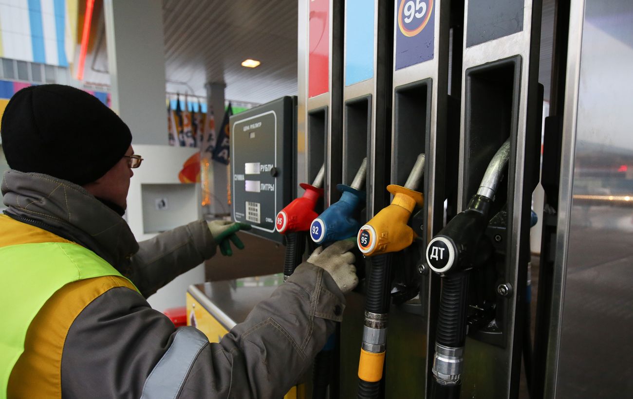Росія просить бензин у Казахстану: дефіцит пального б'є 20-річний рекорд після ударів по НПЗ