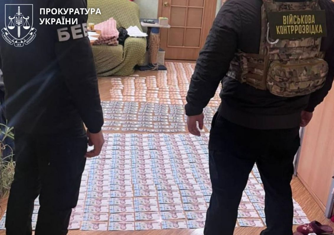 Корупція на фортифікаціях Дніпропетровщини: посадовці розкрали понад 14 млн грн