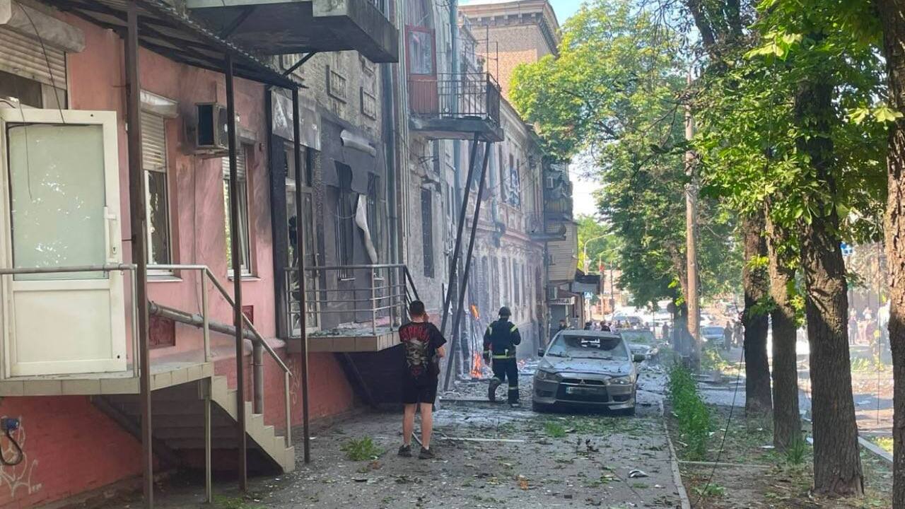 РФ завдала авіаудару КАБами по Запоріжжю: четверо поранених, є руйнування