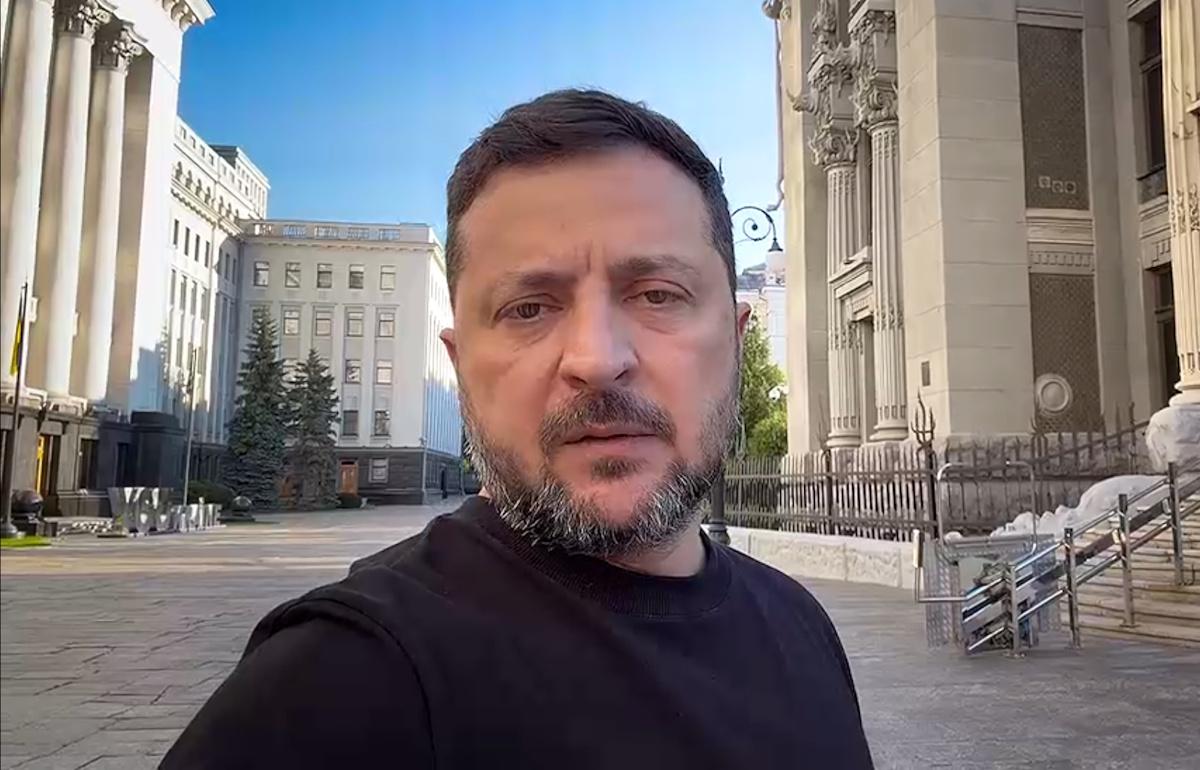 Зеленський: розвідка зафіксувала підготовку Росією нового масованого удару