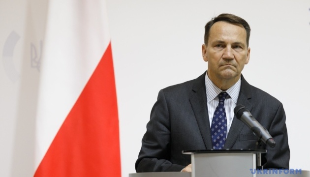 Сікорський: ризик провокацій Росії проти Польщі є реальним