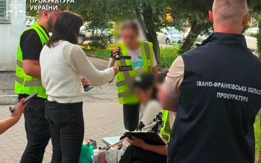 На Прикарпатті жінка намагалась продати сина за $20 тис. під виглядом сурогатного материнства