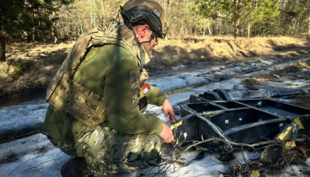 Нічна атака РФ: КАБи та БПЛА по кількох областях, УЗ скасувала рейси на Сумщині