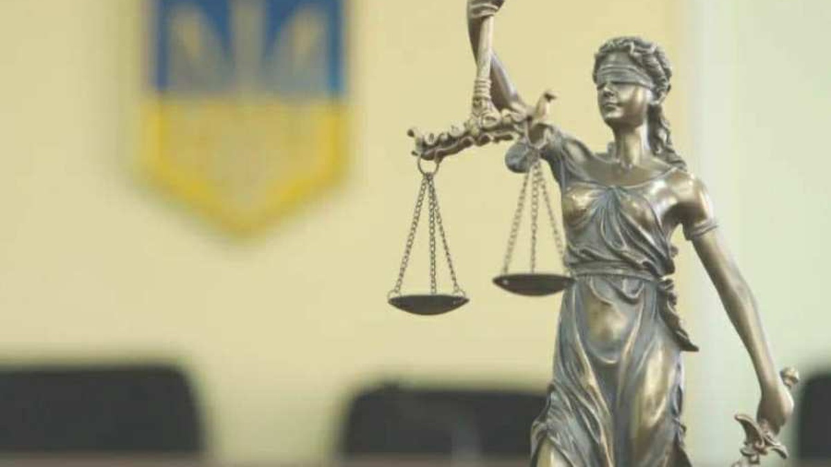 Троє у балаклавах напали на суддю у Дніпрі та намагалися її викрасти