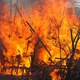 Вечірня хвиля атак РФ: авіабомби по Харківщині, дрони й пожежа у виші Запоріжжя