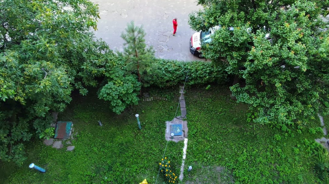 Трирічна дитина загинула після падіння з п'ятого поверху у Харкові