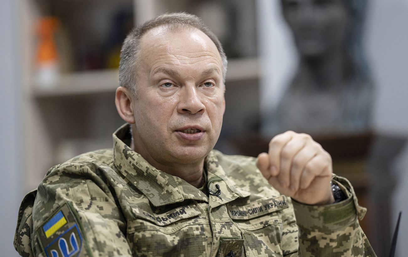 Генштаб спростував відставку Сирського, Буданов закликав зберігати спокій