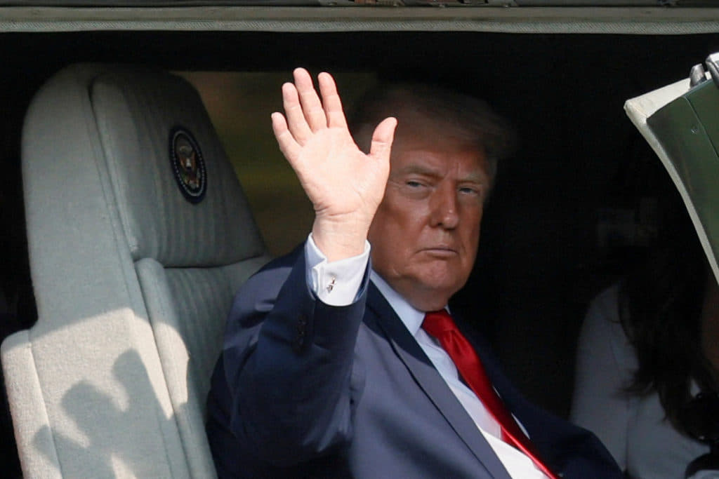 Трамп попередив Іран про потужні удари у відповідь на загибель американських військових