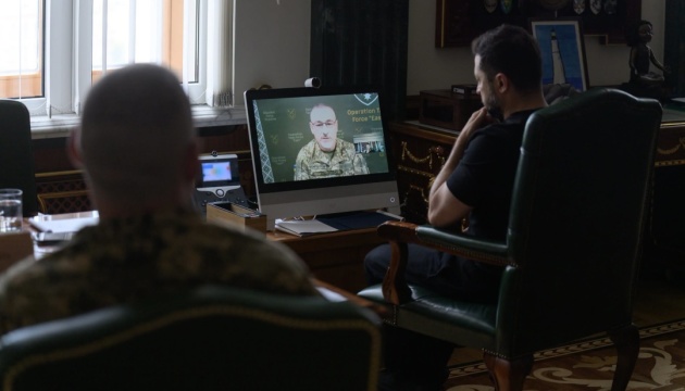 Зеленський обговорив з Ніколюком оборону Слов'янська, Костянтинівки та Дружківки