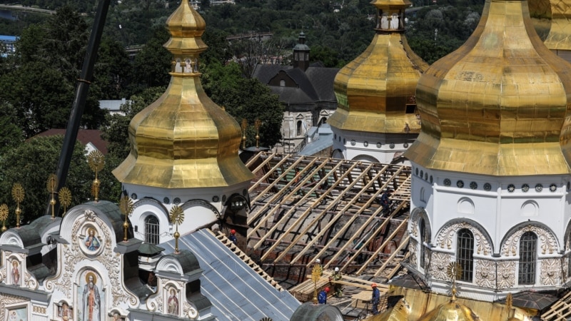Американська блогерка Лора Лумер відвідала Лавру і описала наслідки ударів Путіна