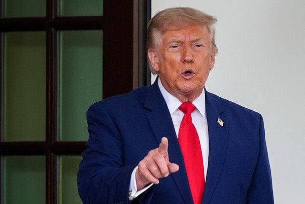 Трамп призупинив удари по Ірану після 13 днів атак на тлі таємних переговорів
